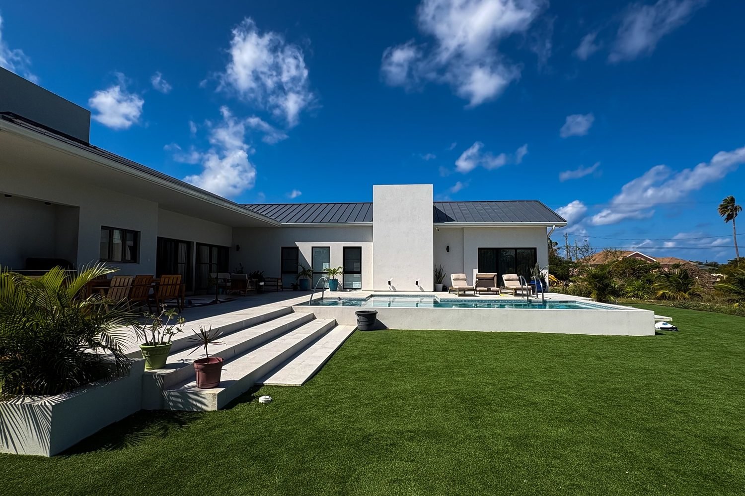 J&R-built modern home with pool and spa in Grand Cayman